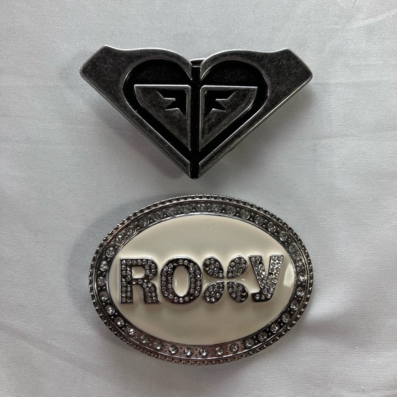 VINTAGE Roxy Y2K Belt Buckle Bundle – Rhinestone Oval + Black Heart Surf Logo - Picture 1 of 6